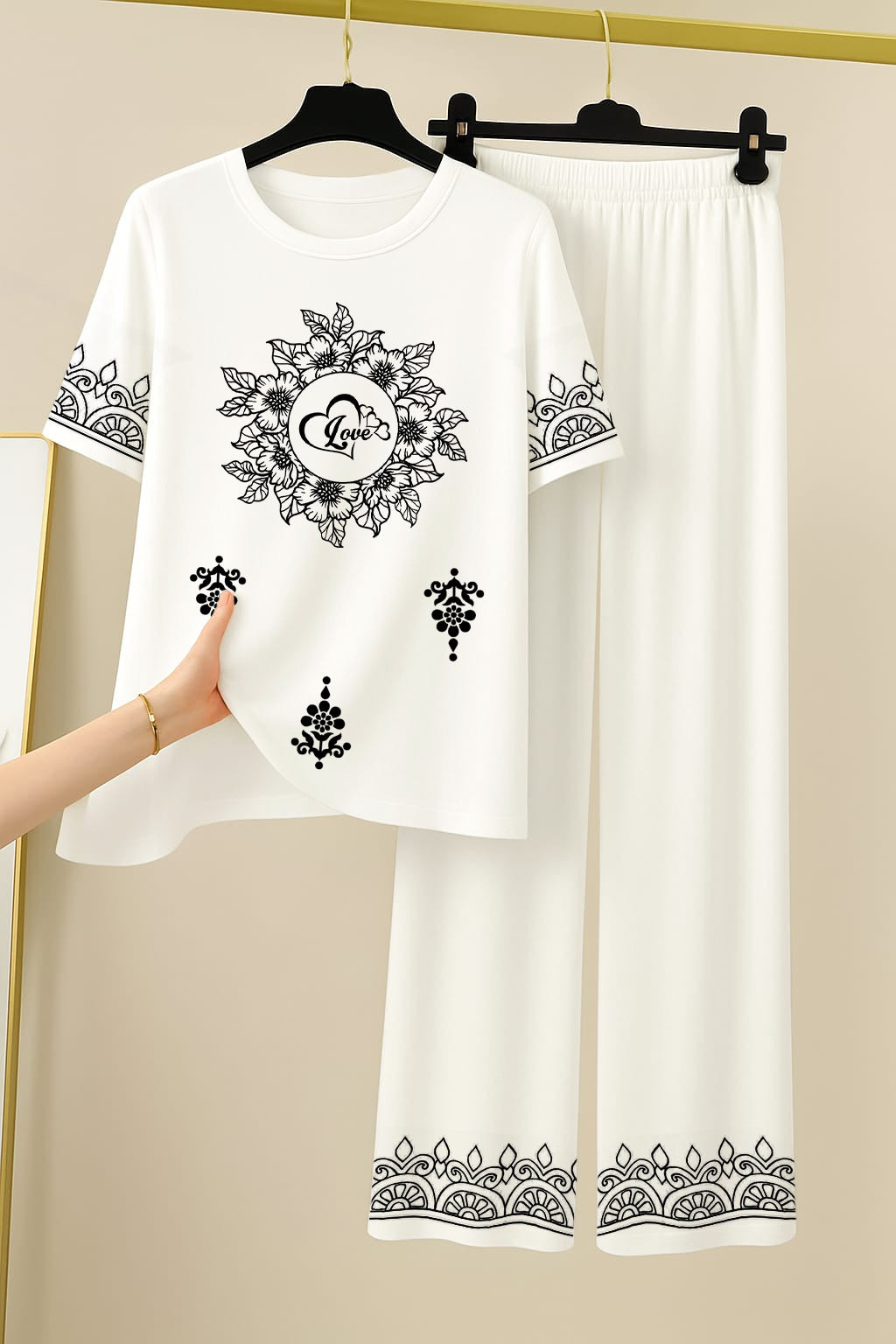 Women Night Suite - Love 💗 Printed Night Suits for Girls and Womens.