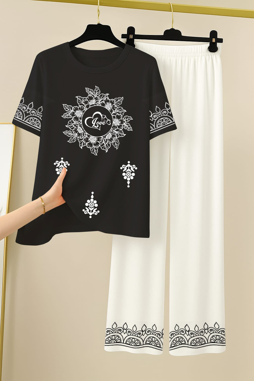 Women Night Suite - Love 💗 Printed Night Suits for Girls and Womens.