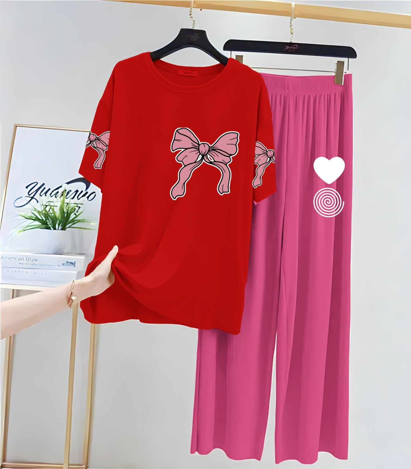 Women Night Suits - Pink Flower 🩷 Printed Night Suits for Girls and Womens.