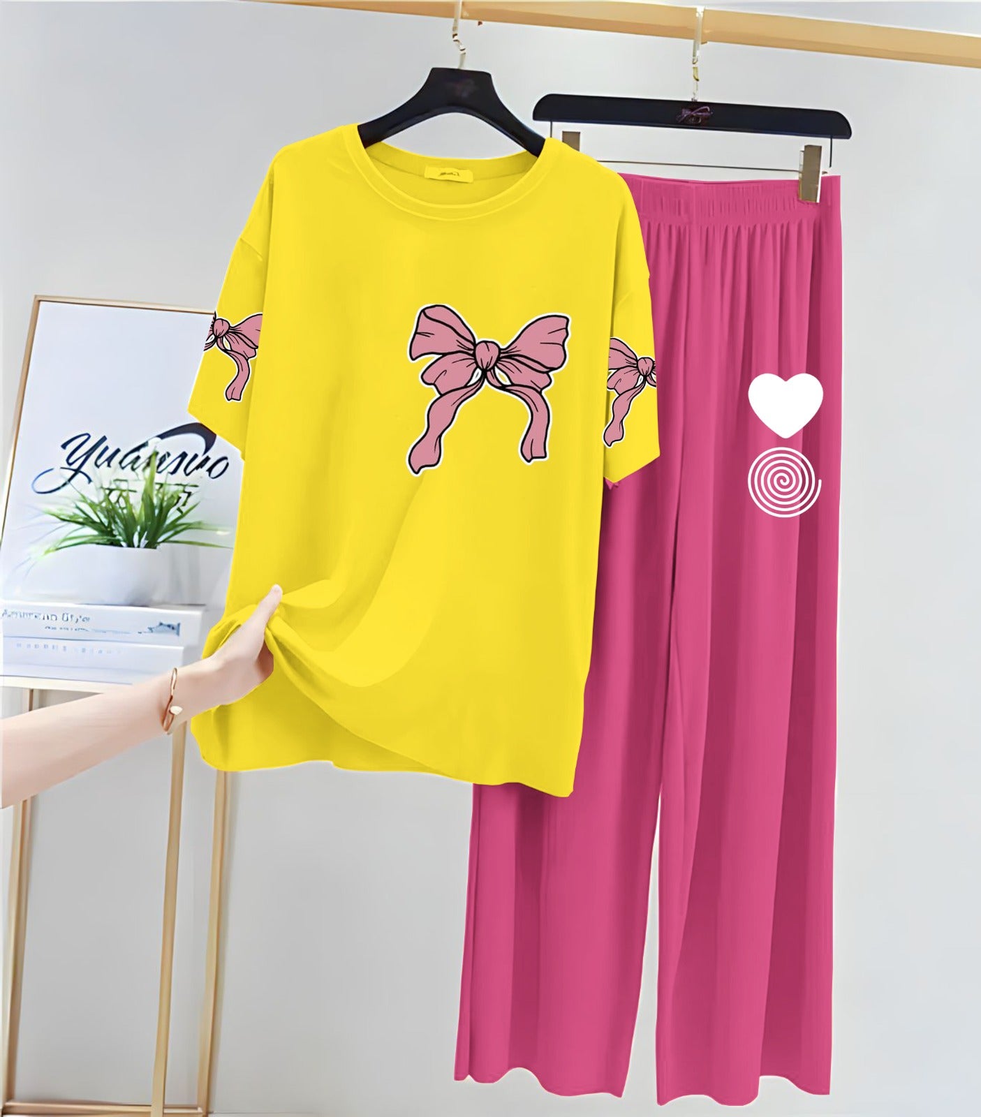 Women Night Suits - Pink Flower 🩷 Printed Night Suits for Girls and Womens.