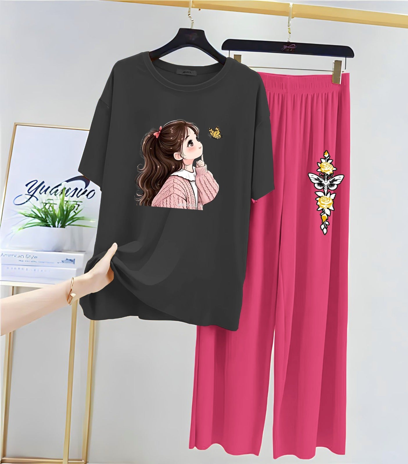 Printed Lounge Wear Night Suits for Girls and Womens