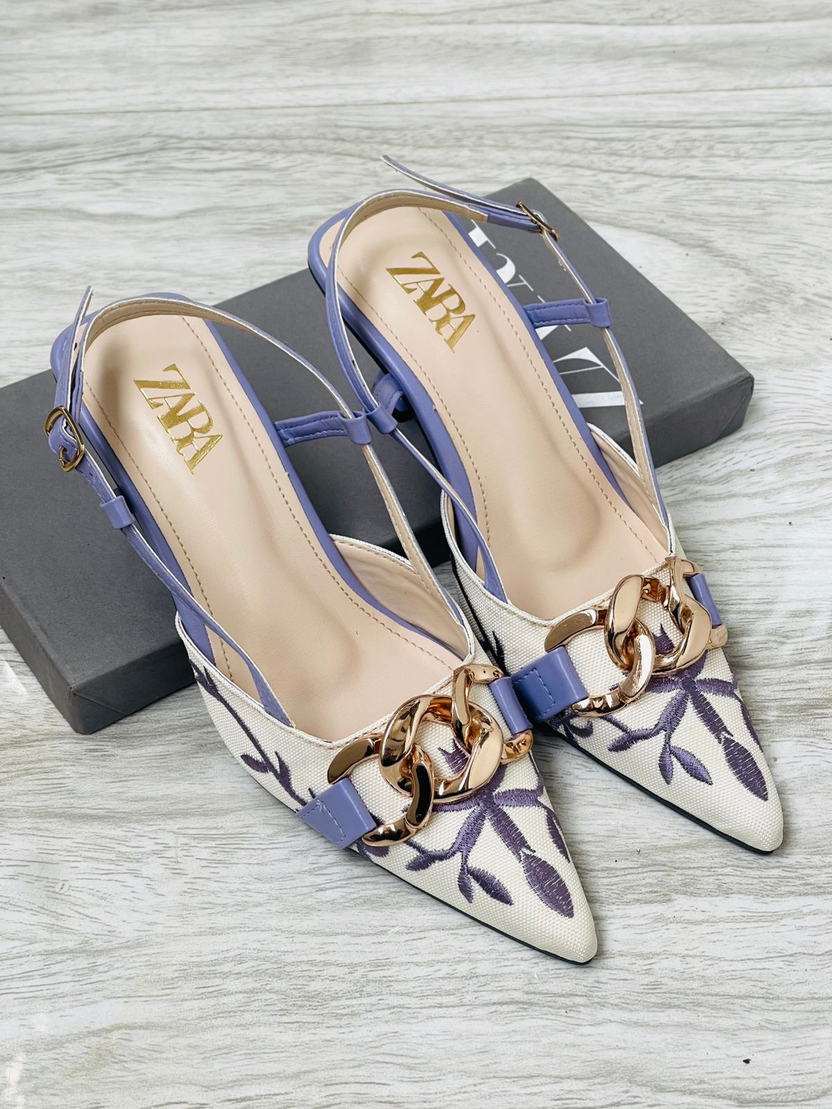 ZARA EMBROIDERED HEELS