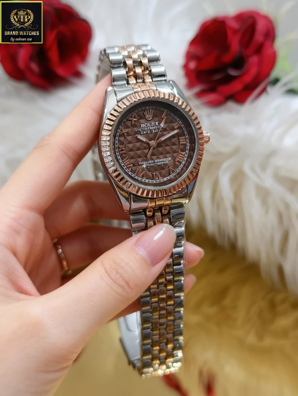 ROLEX GIRL'S BRASS CHAIN WATCH ⌚  ROLEX GIRL'S BRASS CHAIN WATCH ⌚  GOOD LOOKING ROLEX DIAL⬅ MASTER STEEL LOCK ⬅ GOOD LOOKING ROLEX DIAL⬅ MASTER STEEL LOCK ⬅