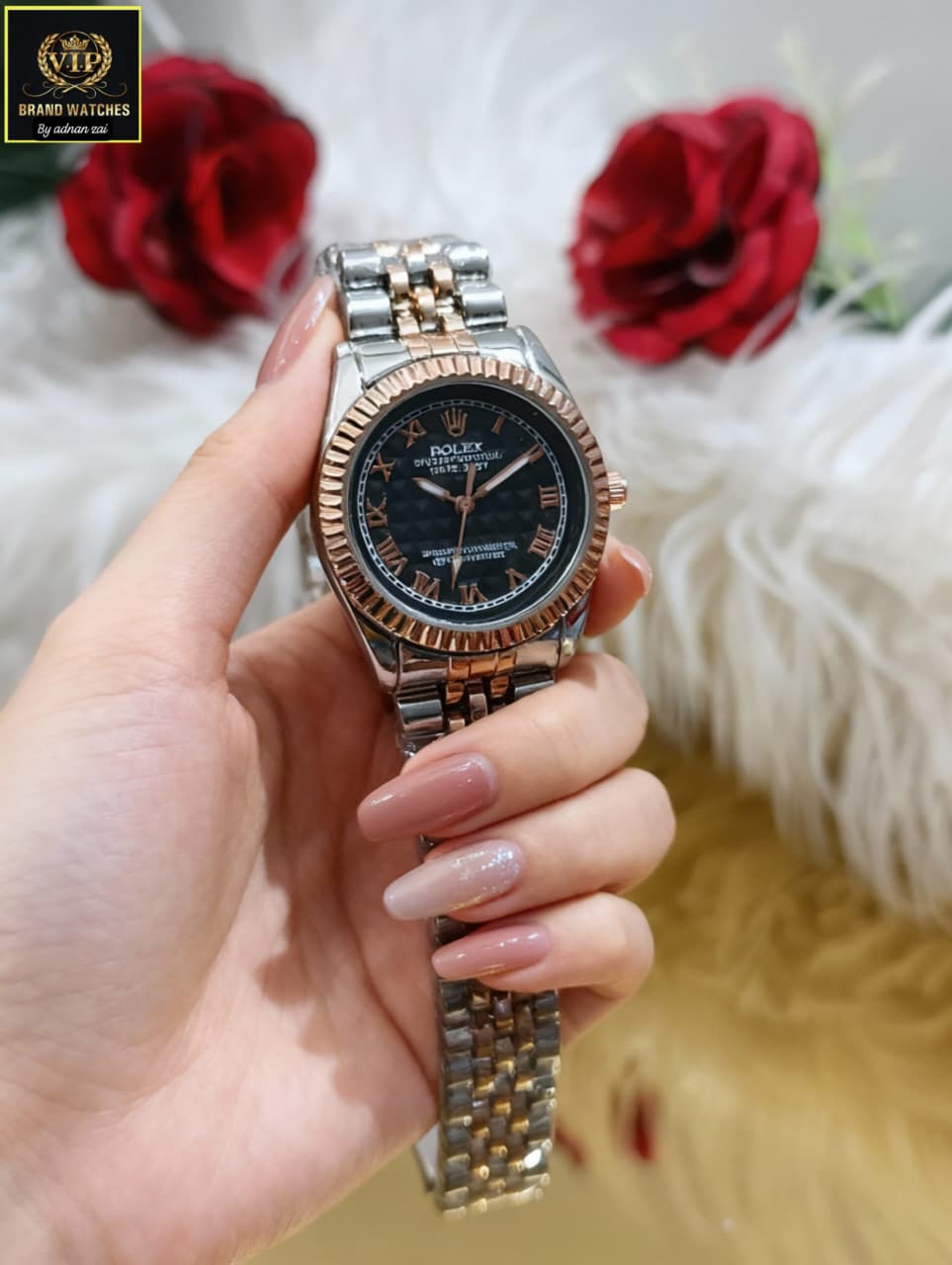 ROLEX GIRL'S BRASS CHAIN WATCH ⌚  ROLEX GIRL'S BRASS CHAIN WATCH ⌚  GOOD LOOKING ROLEX DIAL⬅ MASTER STEEL LOCK ⬅ GOOD LOOKING ROLEX DIAL⬅ MASTER STEEL LOCK ⬅