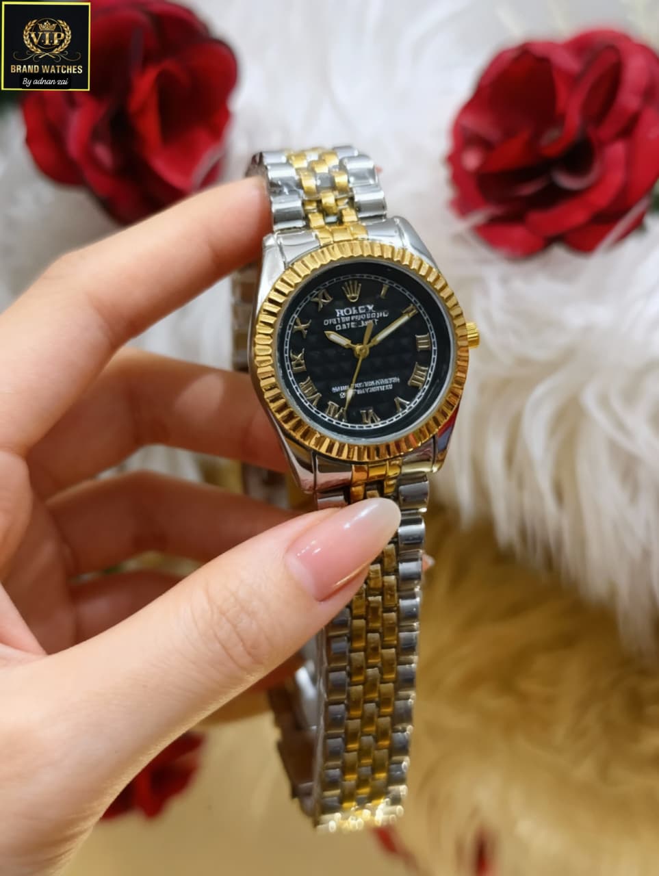 ROLEX GIRL'S BRASS CHAIN WATCH ⌚  ROLEX GIRL'S BRASS CHAIN WATCH ⌚  GOOD LOOKING ROLEX DIAL⬅ MASTER STEEL LOCK ⬅ GOOD LOOKING ROLEX DIAL⬅ MASTER STEEL LOCK ⬅