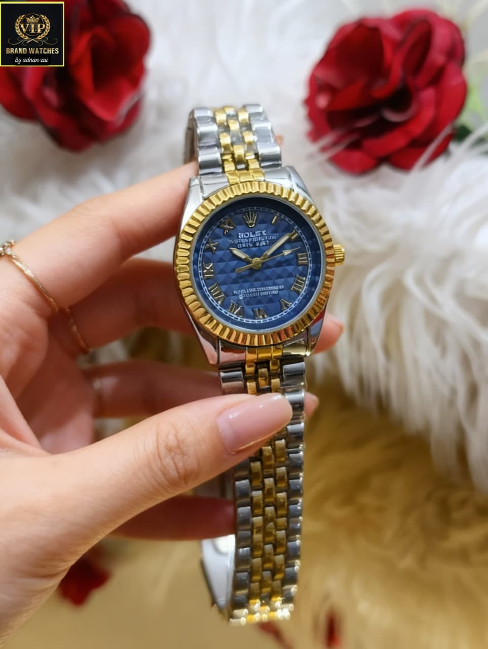 ROLEX GIRL'S BRASS CHAIN WATCH ⌚  ROLEX GIRL'S BRASS CHAIN WATCH ⌚  GOOD LOOKING ROLEX DIAL⬅ MASTER STEEL LOCK ⬅ GOOD LOOKING ROLEX DIAL⬅ MASTER STEEL LOCK ⬅