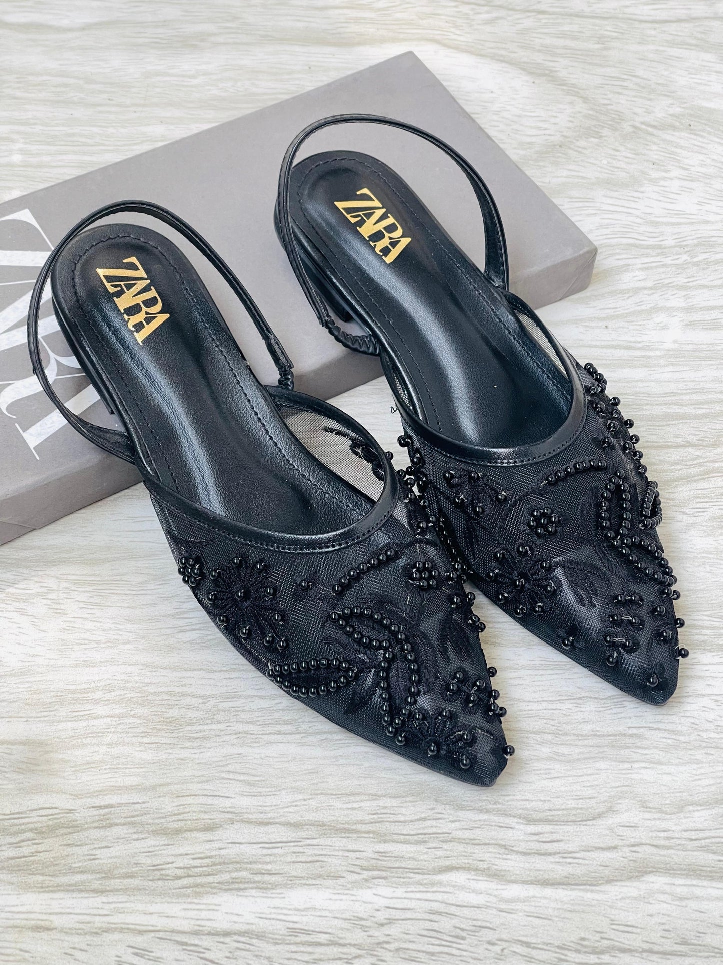 ZARA EMBROIDERED FLAT PUMPS - Women Sandals.