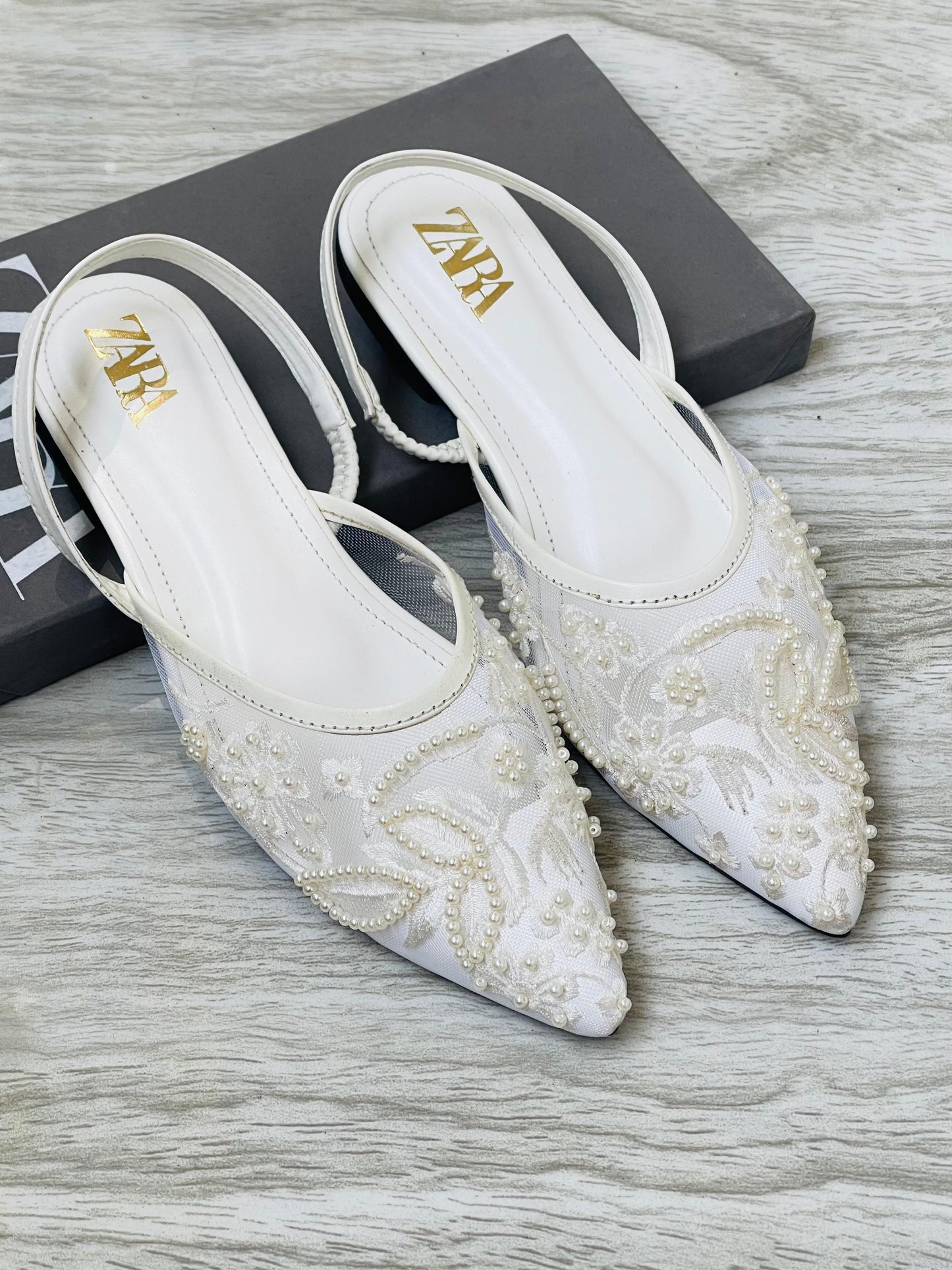 ZARA EMBROIDERED FLAT PUMPS - Women Sandals.