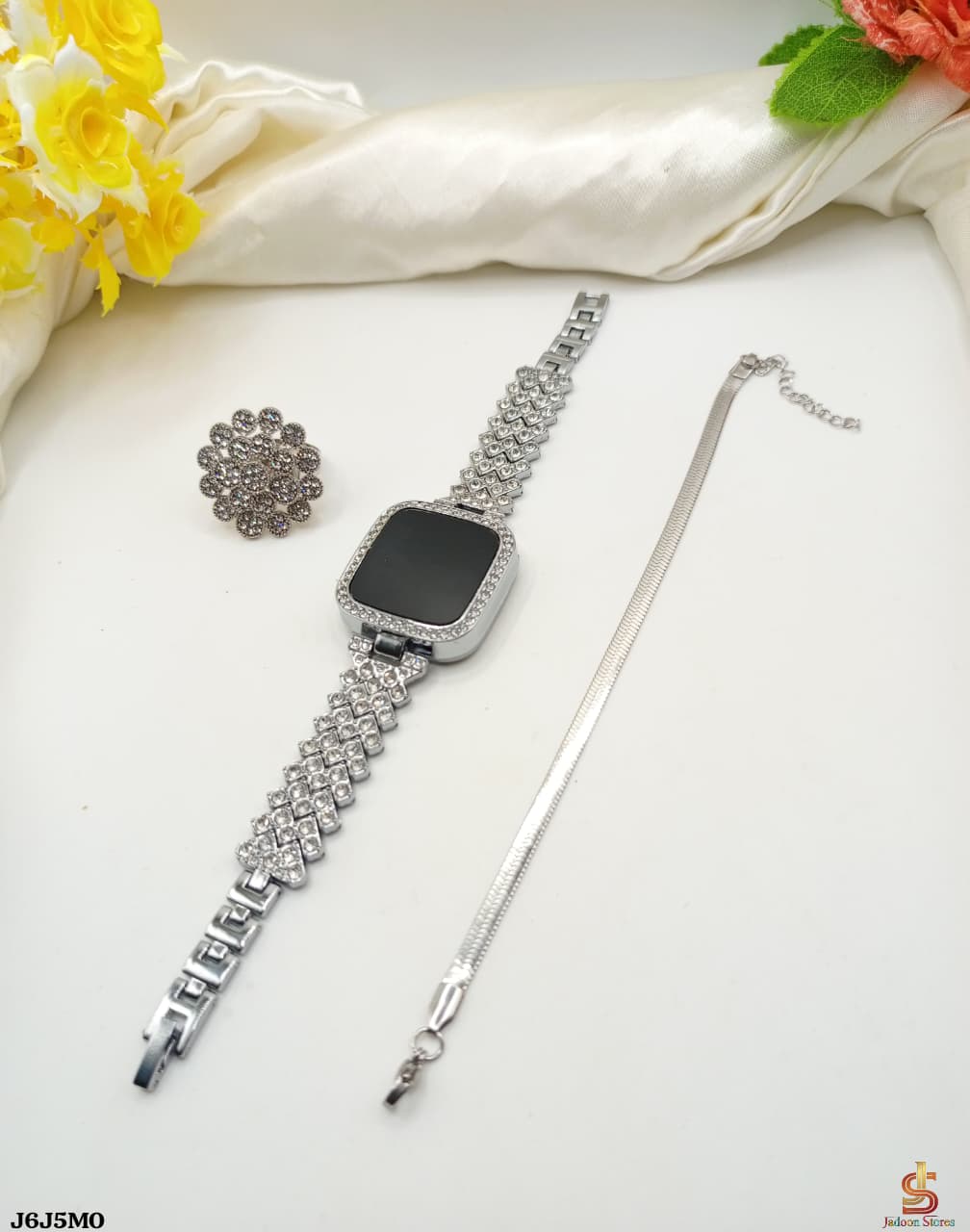 Exclusive Budget Deal🔥🔥  *_💎 Fancy Beautifull 3Pc Deal Watch+Bracelet With Ring For Her 👰🏼♀👩🏼💼_*