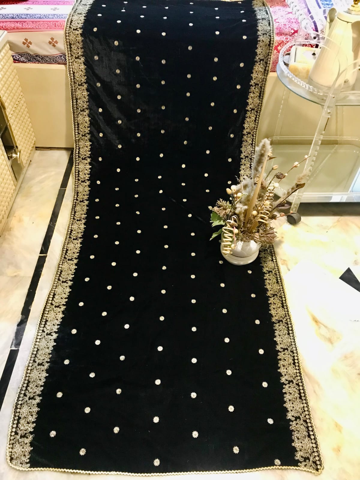 WINTER SHAWLS For Girls. FOUR SIDE BORDER WITH EMBRODIED WORK Original 90 inch Shawl 100% Pure Microvelvet