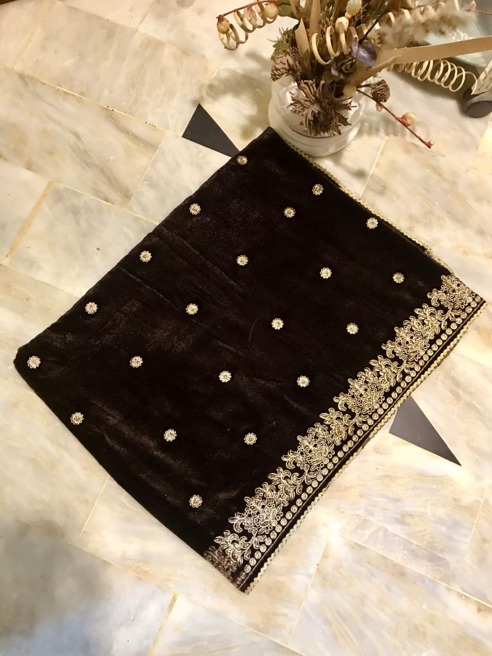 WINTER SHAWLS For Girls. FOUR SIDE BORDER WITH EMBRODIED WORK Original 90 inch Shawl 100% Pure Microvelvet