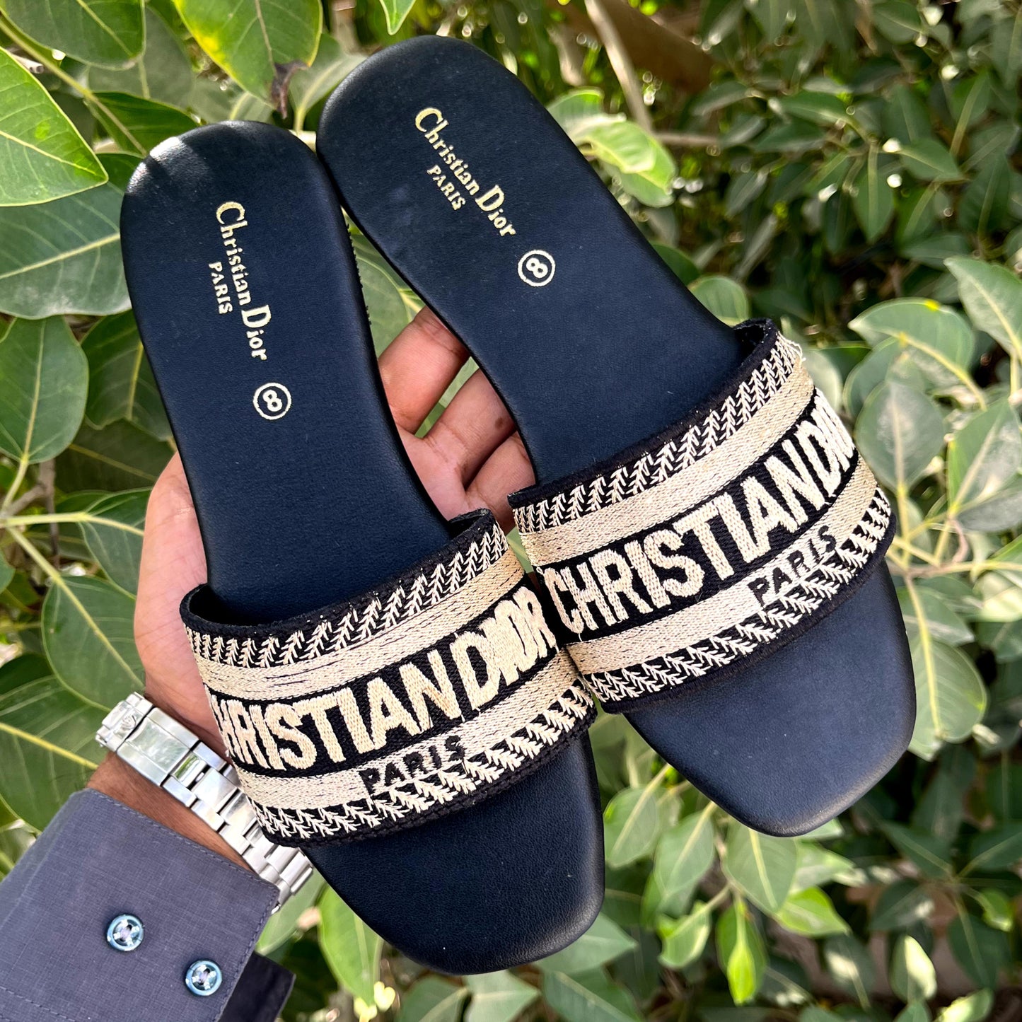 Chritian dior  Embroidered  Flat slippers